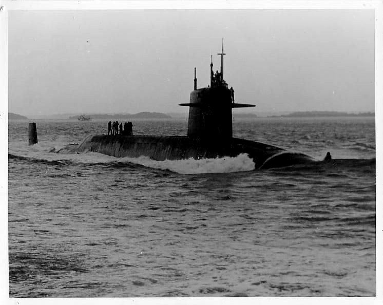 USS Casimir Pulaski (SSBN 633) Surface USS Casimir Pulaski (SSBN 633) Surface